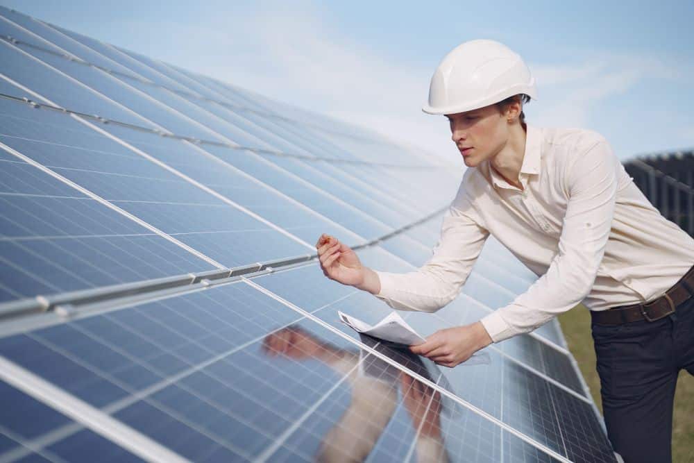 when do solar panels need to be replaced